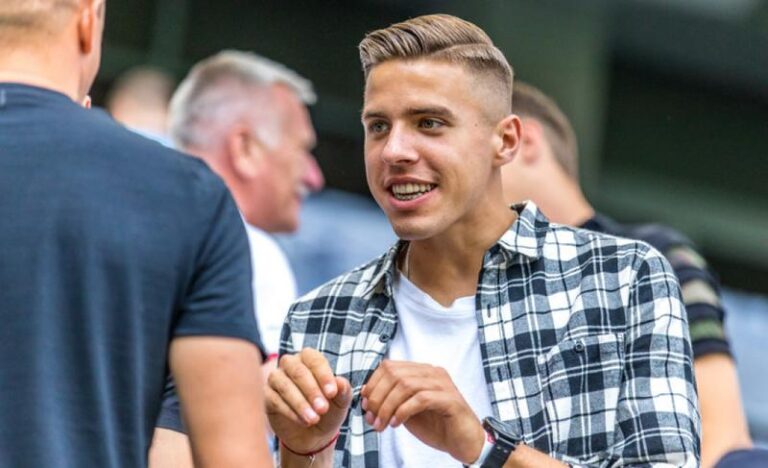 Jan Bednarek: Biografia, rodzina i życie osobiste piłkarskiej gwiazdy