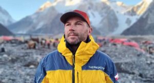 Piotr Krzyżowski: Fascynujący życiorys, wiek, relacje rodzinne i ciekawe fakty o rodzinie