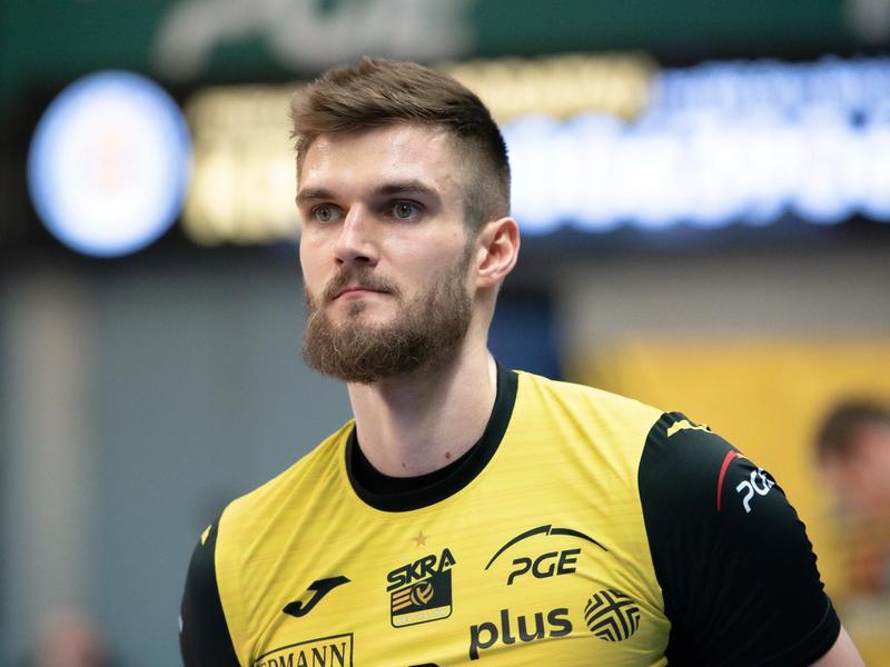 Karol Klos: Fascynujący profil biograficzny, wiek, wzrost oraz życie rodzinne z żoną i dziećmi