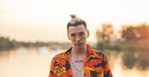 Sebastian White 2115: Kim jest, ile ma lat i z kim dzieli życie?